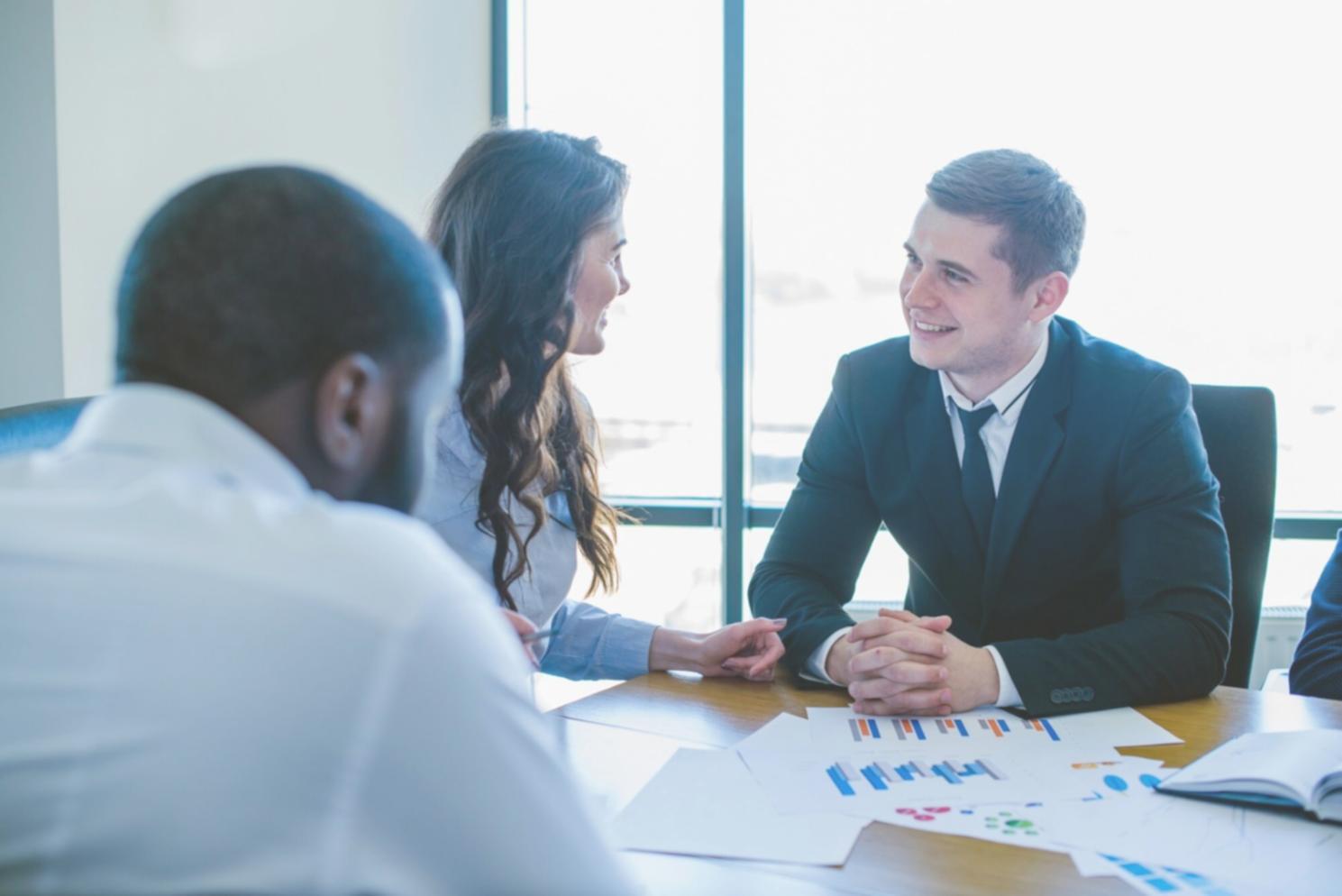 Professionelle Finanzberatung und Budget-Compliance Lösungen